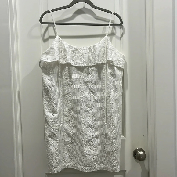 Talori White Eyelet Ruffled Mini Dress Sz M - Picture 1 of 7